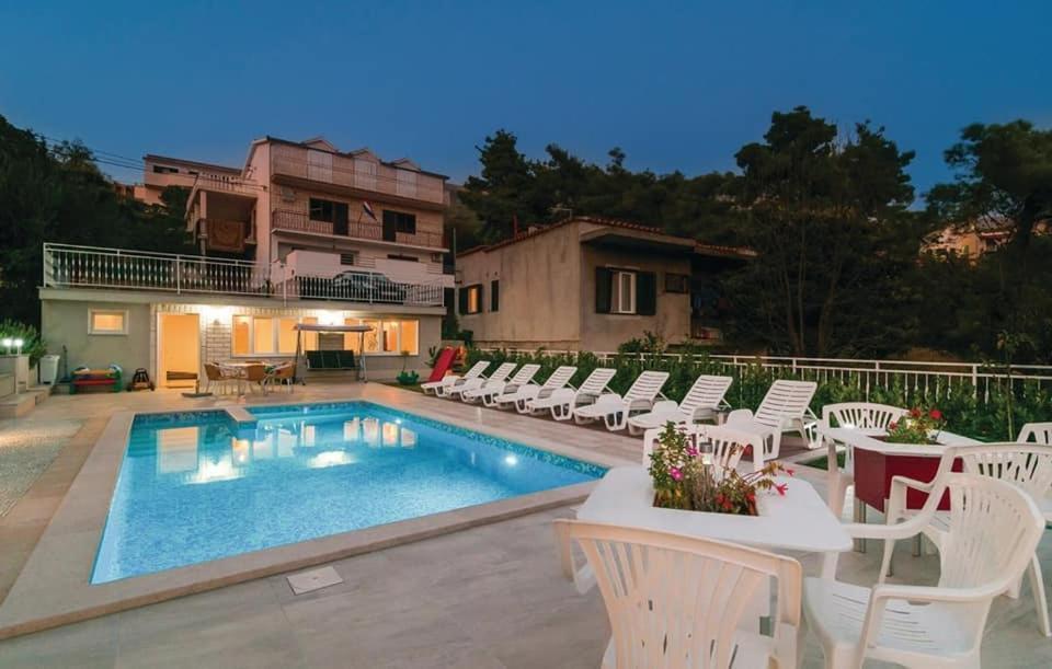 Apartments Mm Podstrana Bagian luar foto